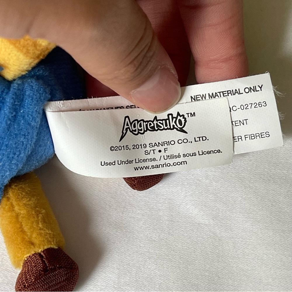 Aggretsuko Plush - Picture 3 of 3